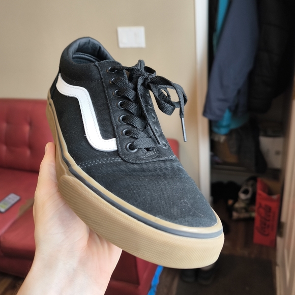 Vans Old Skool Shoes US9.5 Black and Gum - Picture 3 of 6
